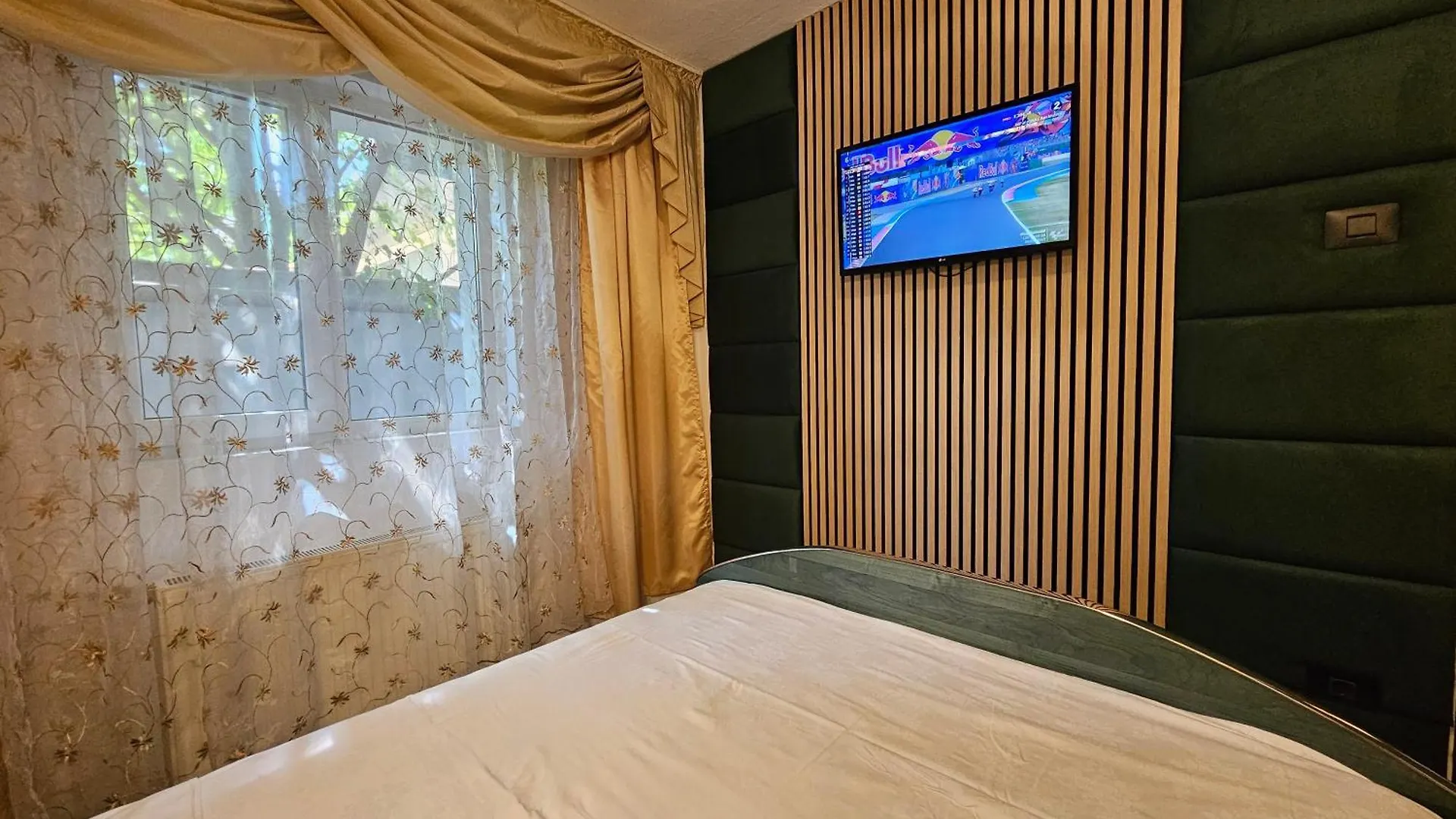 Simple Villa Self Check In Βουκουρέστι