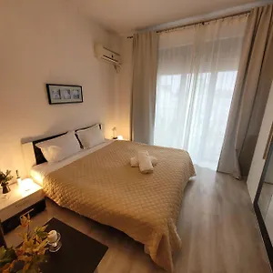 Anastasia Apr 28B Beautiful View Daire